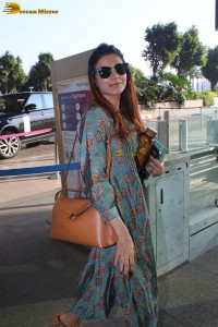 Indian actress Samantha Ruth Prabhu pretty in a salwar