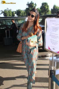 Indian actress Samantha Ruth Prabhu pretty in a salwar