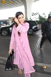 actress Samantha Ruth Prabhu gorgeous in a pink salwar dress