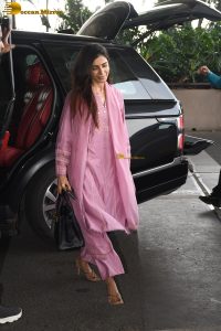 actress Samantha Ruth Prabhu gorgeous in a pink salwar dress