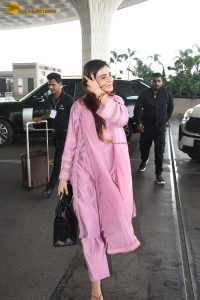 actress Samantha Ruth Prabhu gorgeous in a pink salwar dress