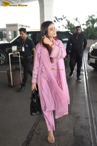 actress Samantha Ruth Prabhu gorgeous in a pink salwar dress