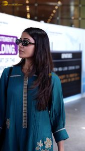 actress samantha spotted at mumbai airport