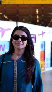 actress samantha spotted at mumbai airport