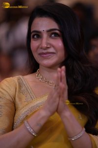 actress samantha ruth prabhu gorgeous in a yellow saree