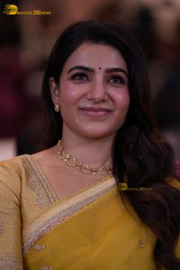 actress samantha ruth prabhu gorgeous in a yellow saree