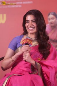 actress samantha beautiful in a pink saree
