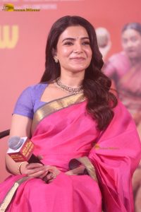 actress samantha beautiful in a pink saree