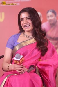 actress samantha beautiful in a pink saree
