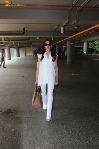 actress samantha ruth prabhu dressed in white spotted at mumbai airport