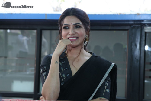 Telugu Actress Samantha Akkineni dressed in a black saree