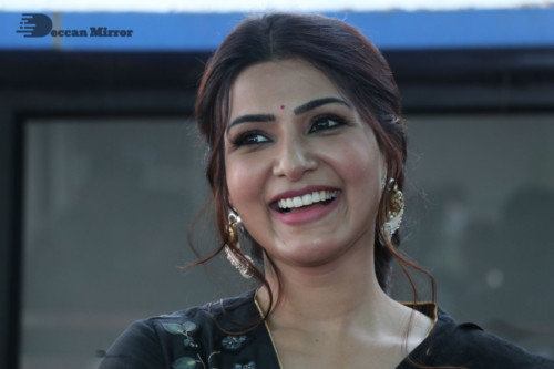 Telugu Actress Samantha Akkineni dressed in a black saree
