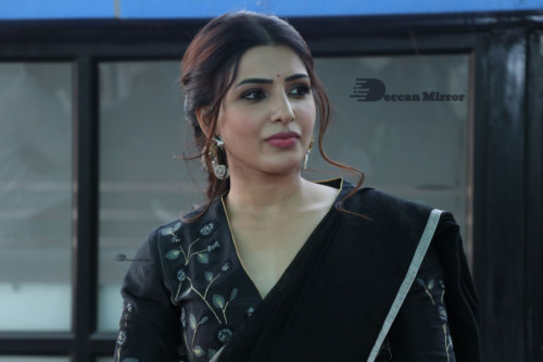 Telugu Actress Samantha Akkineni dressed in a black saree