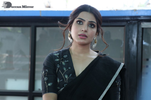 Telugu Actress Samantha Akkineni dressed in a black saree