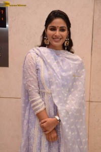 actress samyuktha menon in a simple salwar suit