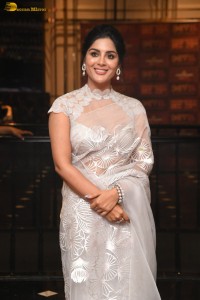 actress Samyuktha Menon ravishing looks in a silver color saree