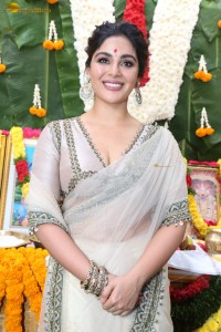 Samyuktha Menon regal traditional look in a white saree