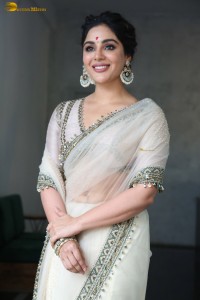 Samyuktha Menon regal traditional look in a white saree