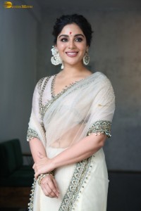 Samyuktha Menon regal traditional look in a white saree