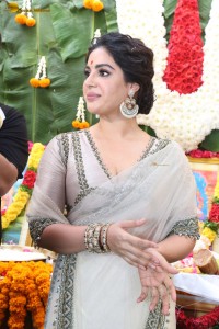 Samyuktha Menon regal traditional look in a white saree