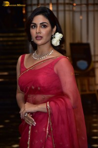 actress samyuktha menon in a red saree