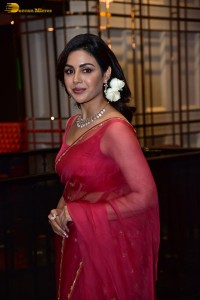 actress samyuktha menon in a red saree