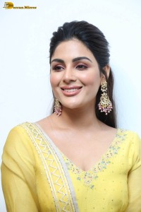 actress samyuktha menon in a yellow salwar kameez