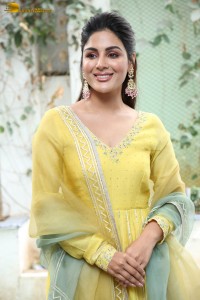 actress samyuktha menon in a yellow salwar kameez