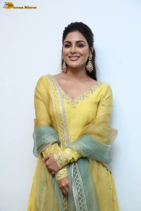 actress samyuktha menon in a yellow salwar kameez