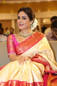 actress samyuktha menon in a saree attending a movie function