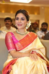 actress samyuktha menon in a saree attending a movie function