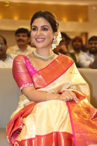 actress samyuktha menon in a saree attending a movie function