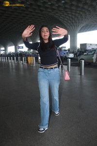 actress and bigg boss winner Sana Makbul spotted at mumbai airport in a playful mood
