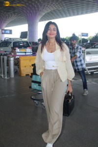 actress and bigg boss winner sana makbul in a trendy outfit spotted at airport