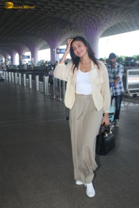 actress and bigg boss winner sana makbul in a trendy outfit spotted at airport
