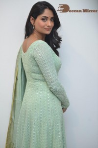 Actress-Sandhya-Raju-Stills-103