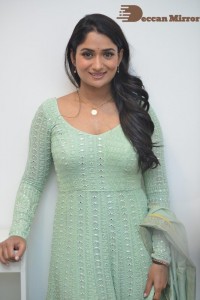 Actress-Sandhya-Raju-Stills-107