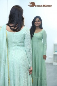 Actress-Sandhya-Raju-Stills-119