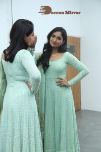 Actress-Sandhya-Raju-Stills-124