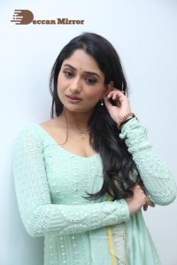 Actress-Sandhya-Raju-Stills-91