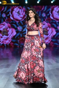 Bollywood actress and model Sanjana Sanghi beautiful ramp walk