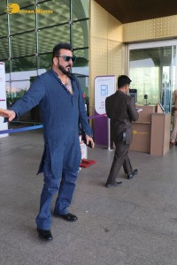bollywood actor sanjay dutt spotted at airport