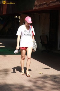 actress Sara Ali Khan sexy looks in a white t-shirt and shorts