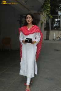 actress Sara Ali Khan in a white salwar on her birthday