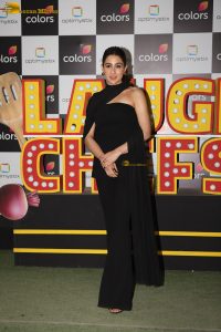 actress sara ali khan dazzles in a black dress at a movie event