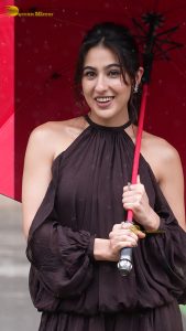 bollywood actress sara ali khan poses for pics in rain