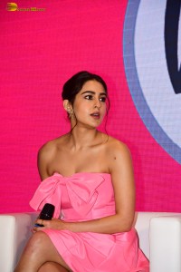 actress sara ali khan stunning in a pink dress