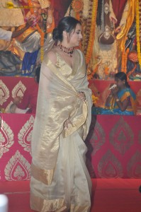 Sarbojanin Durga Puja 2023 attended by Hema Malini, Esha Deol, Kajol Devgan, Rani Mukerji, Kiara Advani, and others