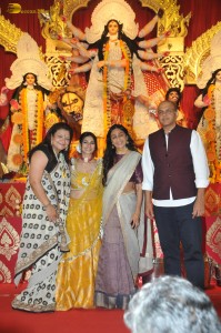 Sarbojanin Durga Puja 2023 attended by Hema Malini, Esha Deol, Kajol Devgan, Rani Mukerji, Kiara Advani, and others