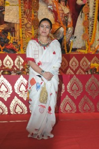 Sarbojanin Durga Puja 2023 attended by Hema Malini, Esha Deol, Kajol Devgan, Rani Mukerji, Kiara Advani, and others